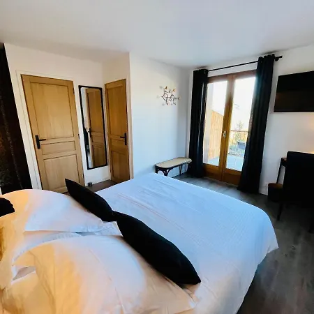 Les Chaumettes Szálloda Savines